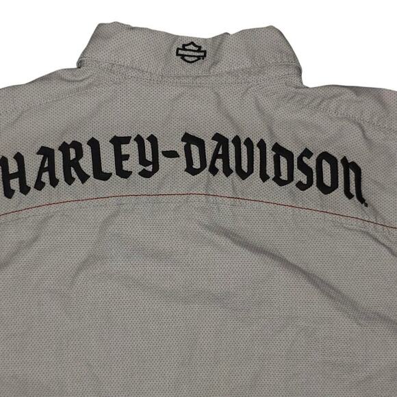 Harley-Davidson Button Down Short Sleeve Pockets Gray Spell Out On Back Mens M - Picture 4 of 7